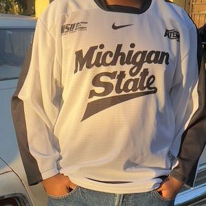 Michigan state hockey jersey size M oversized look